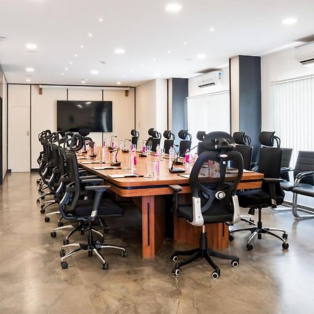 Dimāpur Shulem Boutique Hotel מראה חיצוני תמונה