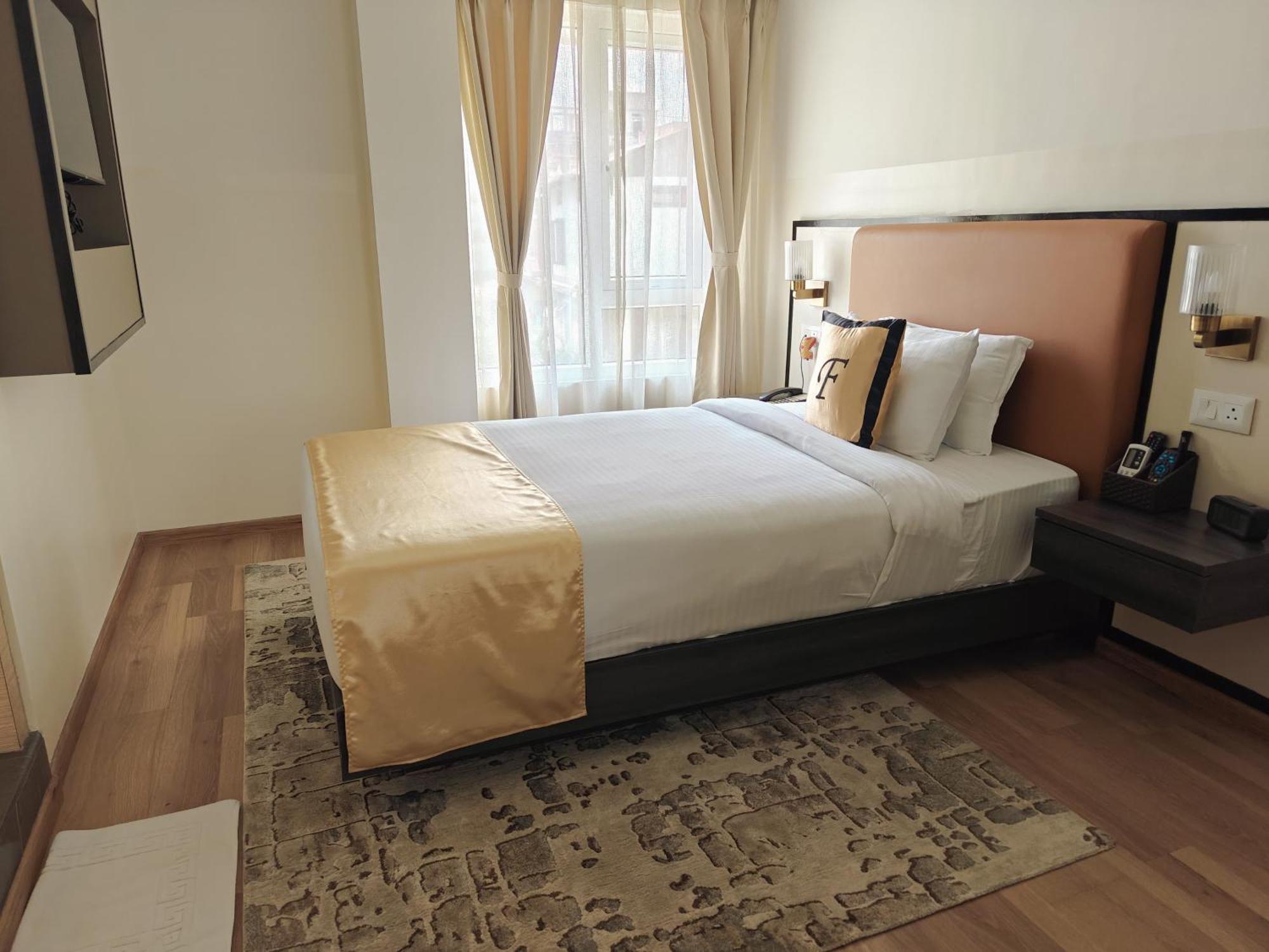 Dimāpur Shulem Boutique Hotel מראה חיצוני תמונה